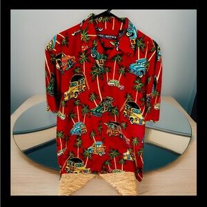 Box Office Island Men’s Hawaiian Shirt Button Down Size Medium Red Multi